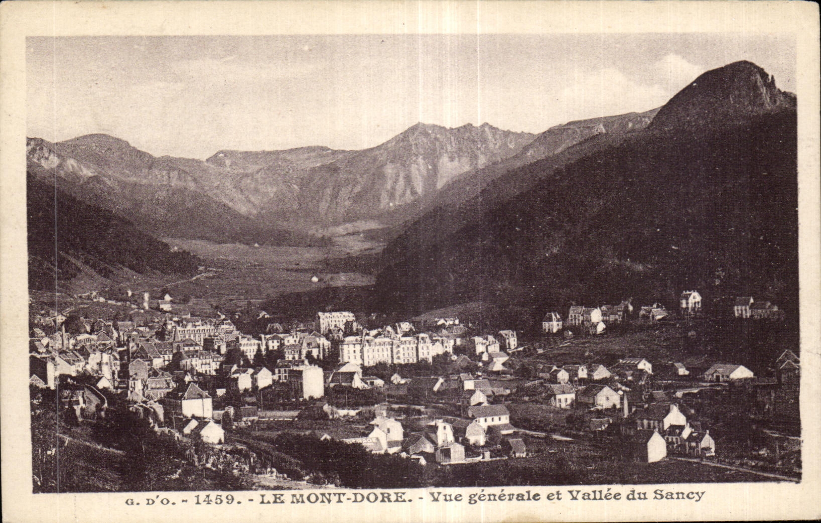 CPA the Mount Gilds View and valley of Sancy