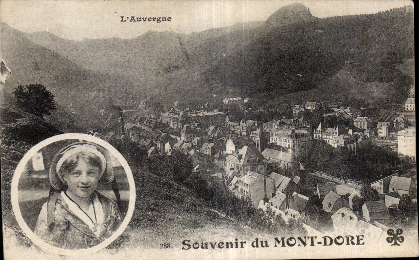 CPA the Mount Gilds Souvenir Folklore Enfant costume