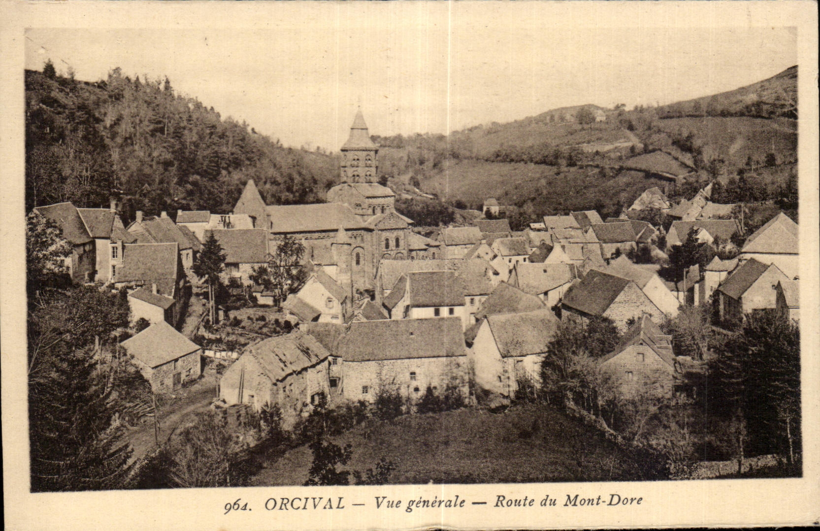 Orcival - View - Road of the Mount Gilds - CPA
