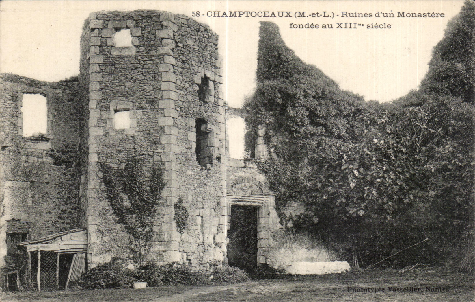 CPA Champtoceaux (M et L) Ruines d un Monastere fondee au XIIIe siecle