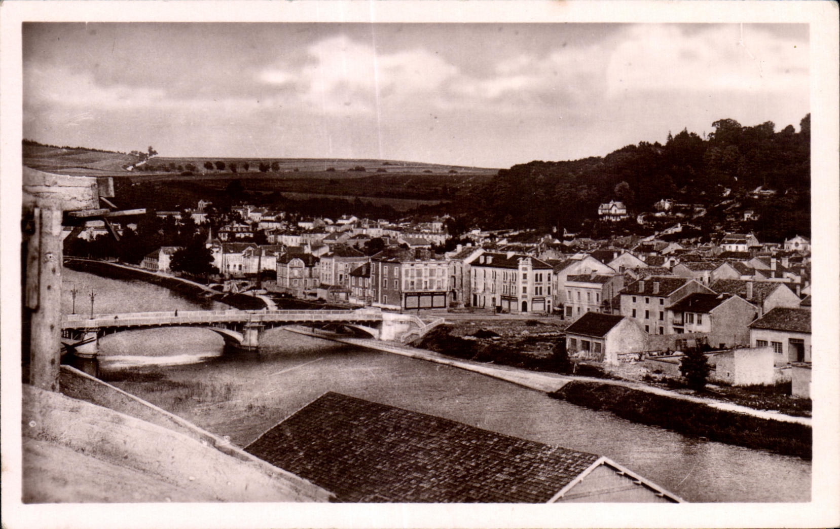 CPA Saint Mihiel View the Bridge