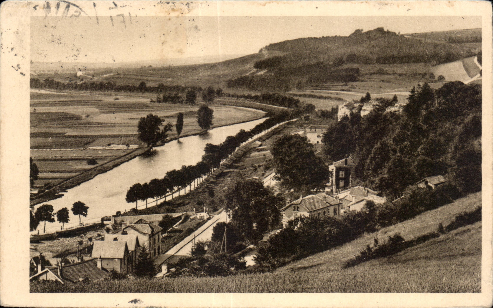 El santo Mihiel de CPA el valle tomado del punto norteno de la espuma de Capucies funciona rocas pled ano de la montana y de la choza