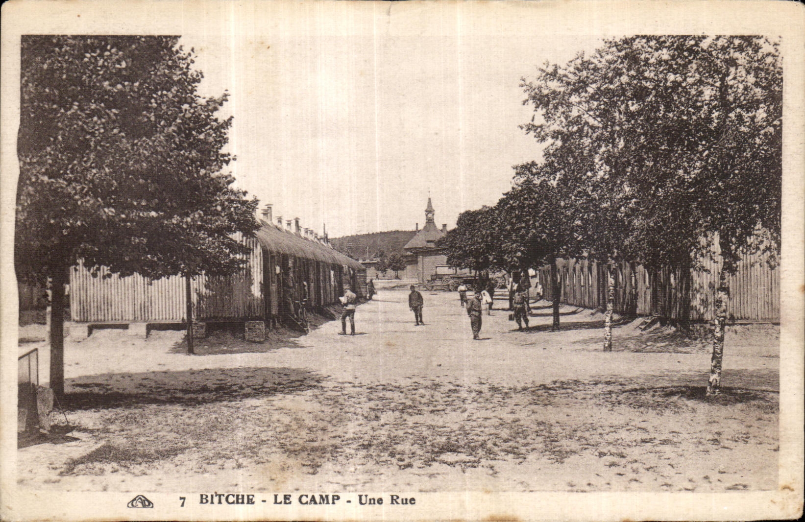 CPA Bitche el campo una calle Militaria