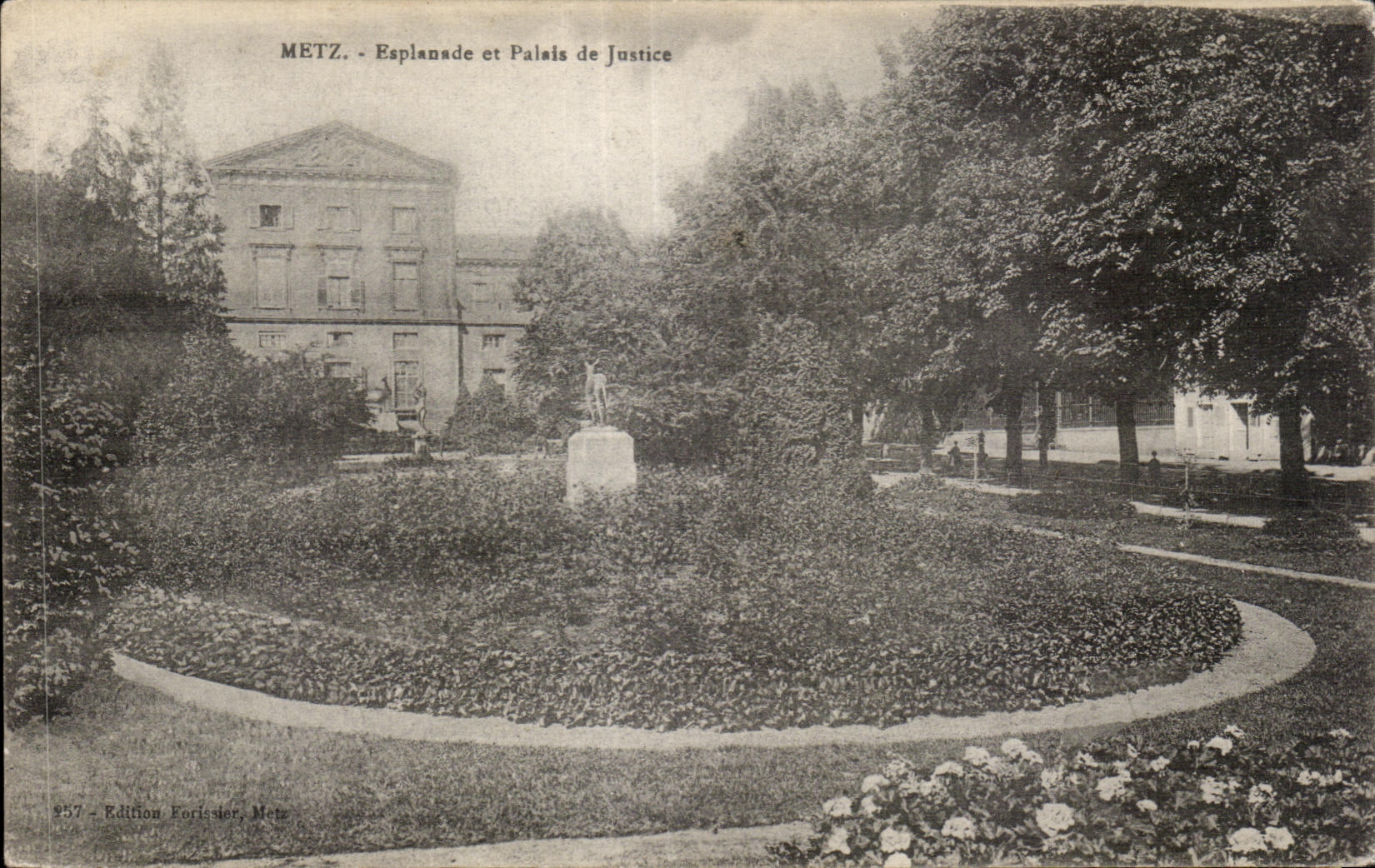 Metz - cortes de la explanada y de ley - CPA