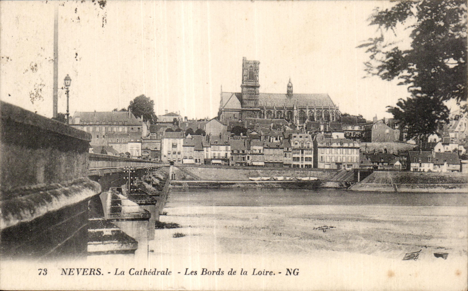 Nevers - la catedral - bordes del Loire - CPA