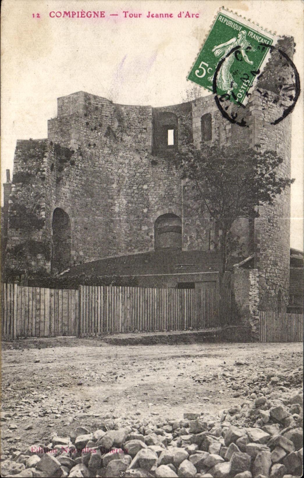 Arco de Jeanne de la torre de CPA Compiegne