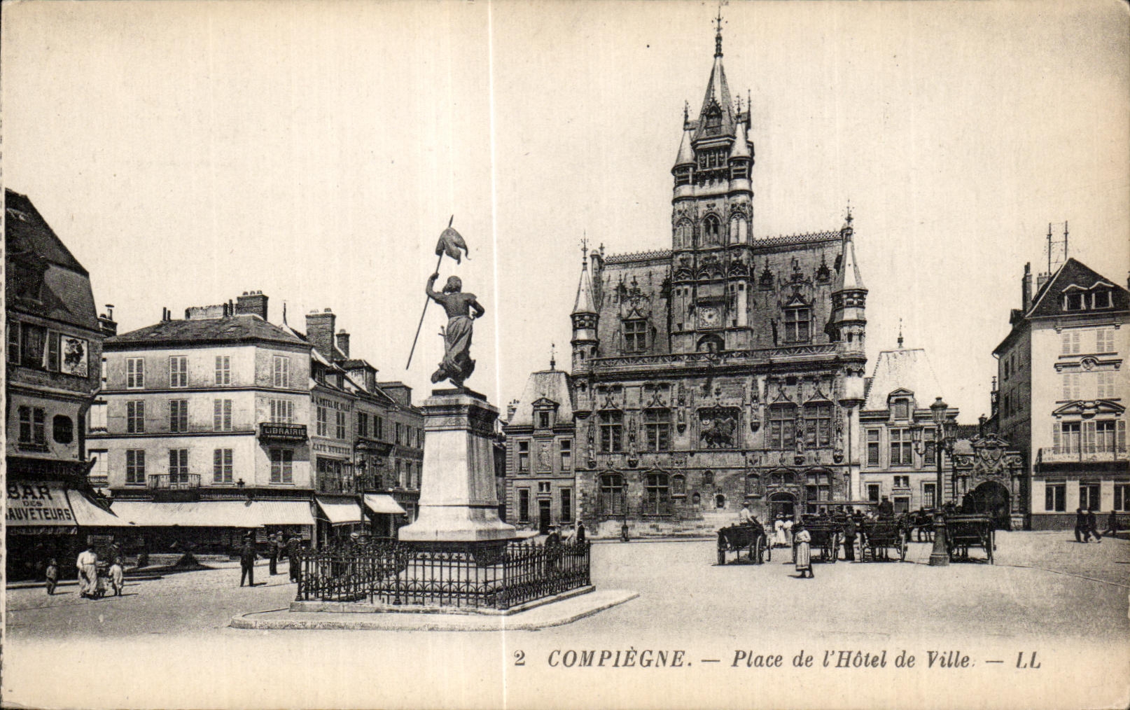 CPA Compiegne coloca el ayuntamiento