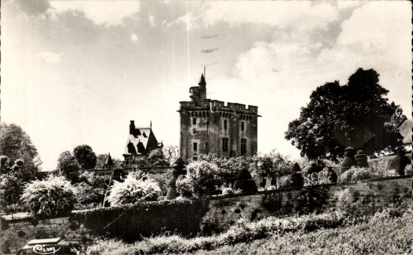 CPA Crepy In Valois (Oise) Castle of Vez (feudal Castle restores Musee)