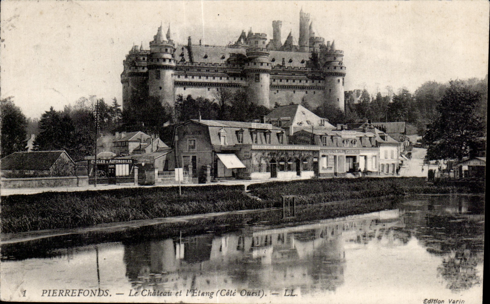 CPA Pierrefonds Le Chateau et I Etang (Cote Ouest)