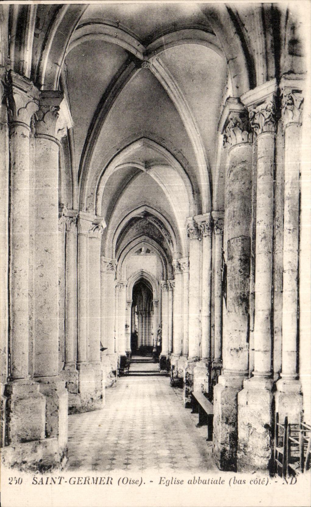 CPA Saint To germinate (Oise) Abbey church (low dimension)