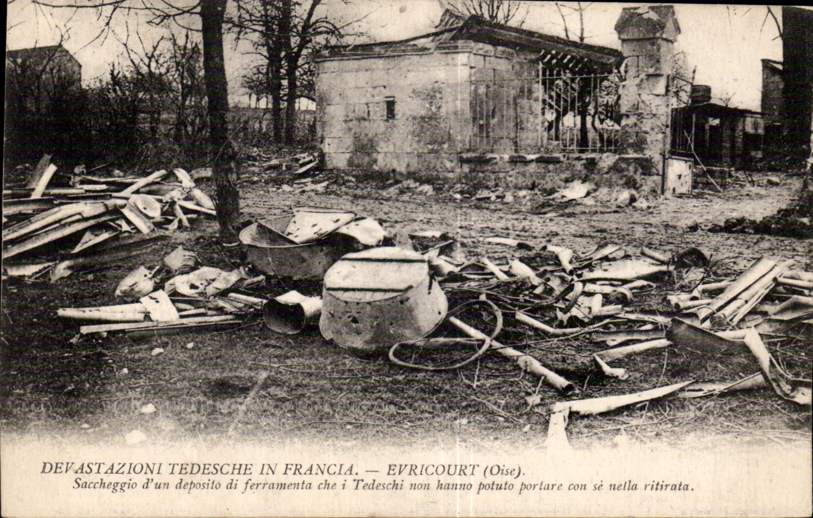 CPA Evricourt Militaria Ruins