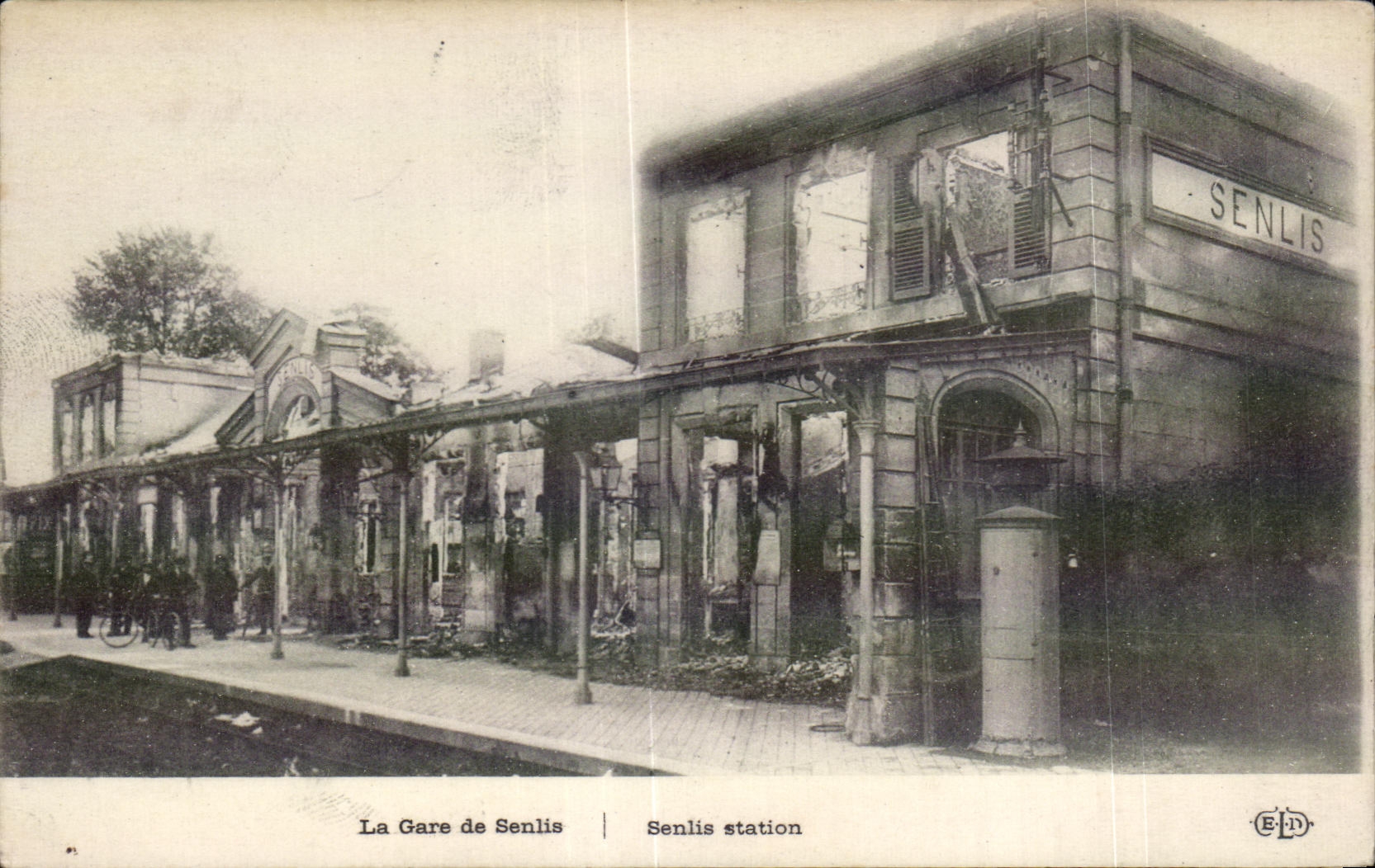 CPA Senlis Train station