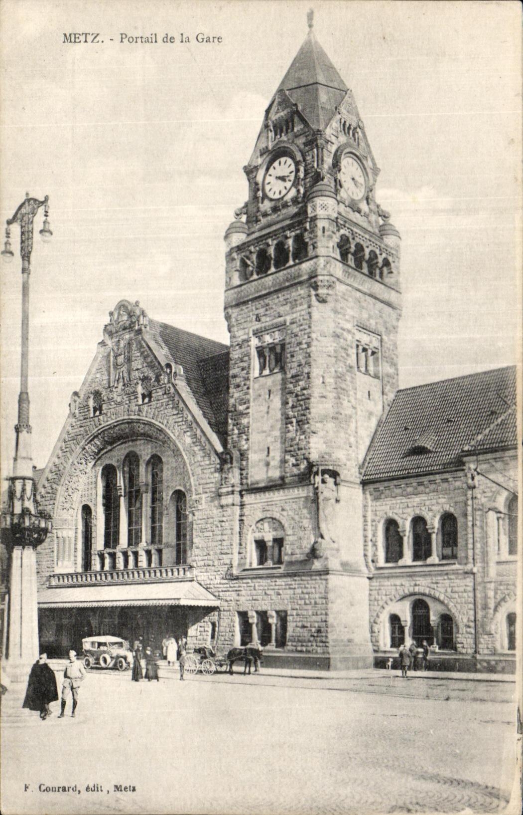 Puerta de CPA Metz de la estacion