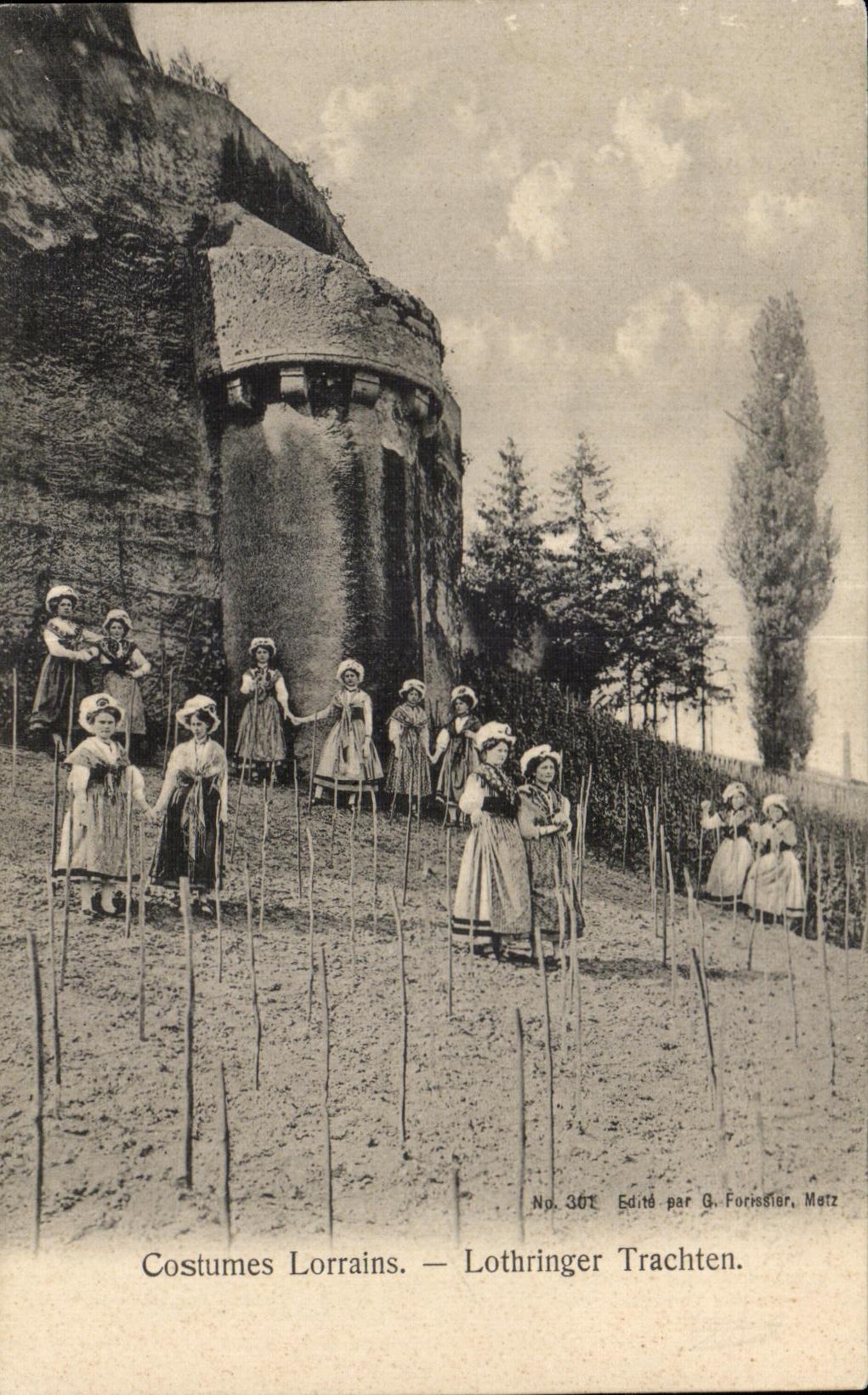 CPA Lorraine Costumes Lothringer Trachten Folklore Costume