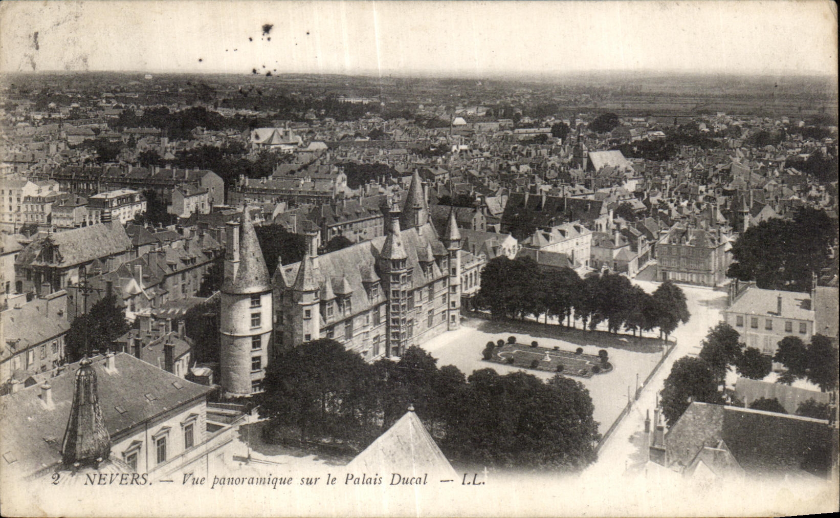 Opinion panorAmica de CPA Nevers sobre el paladar ducal