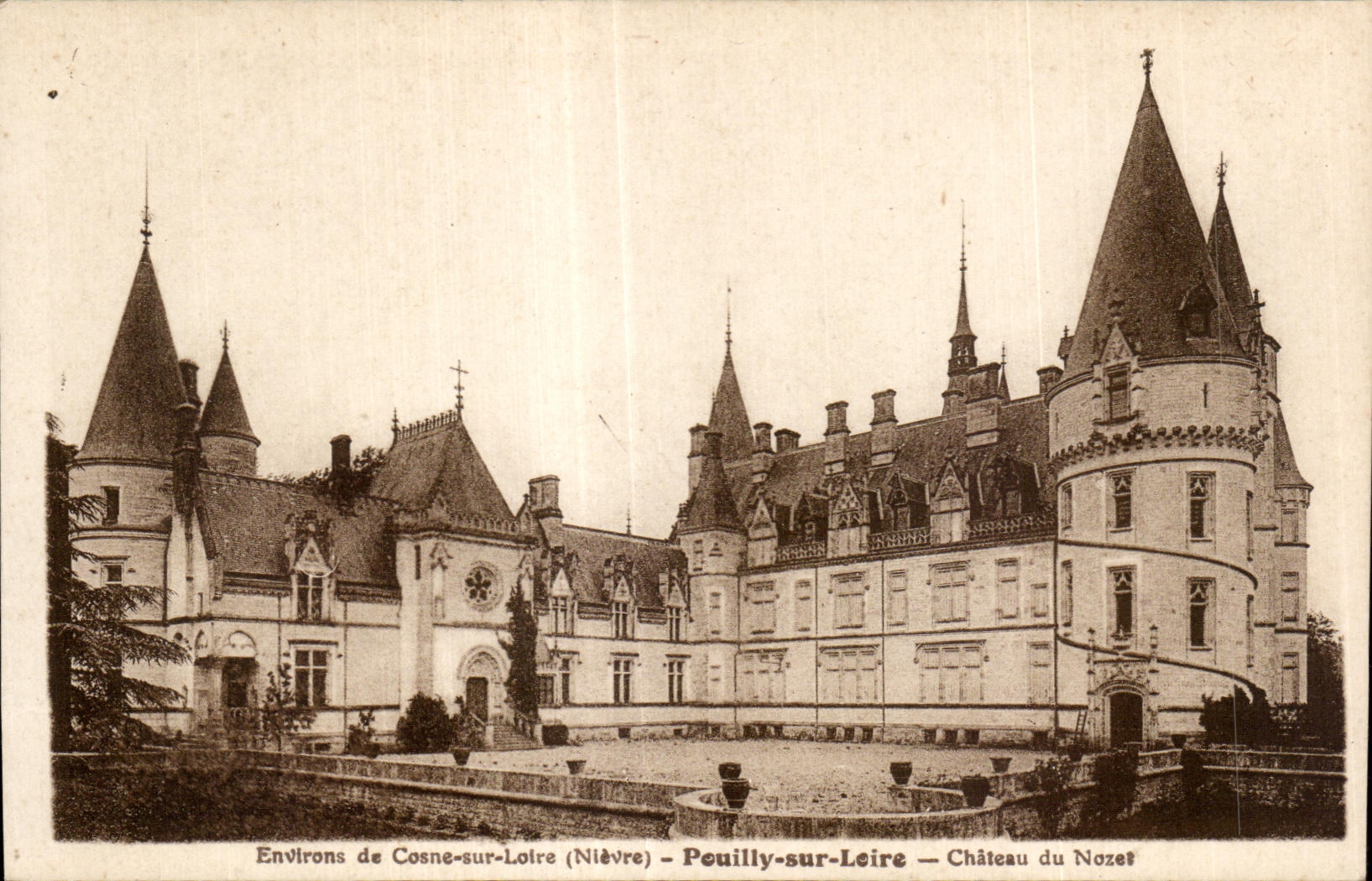 CPA Pouilly on the Loire Surroundings of Cosne on the Loire (Nievre)
