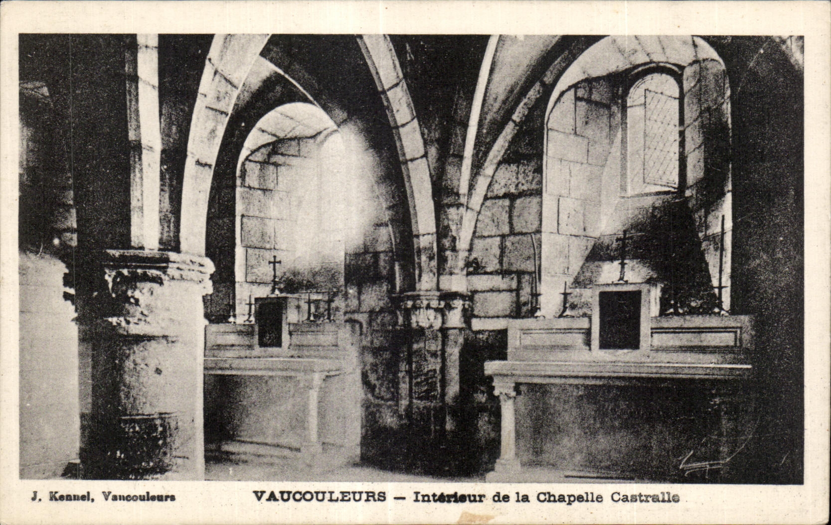CPA Vancouleurs Intarieur of the Castralle Vault