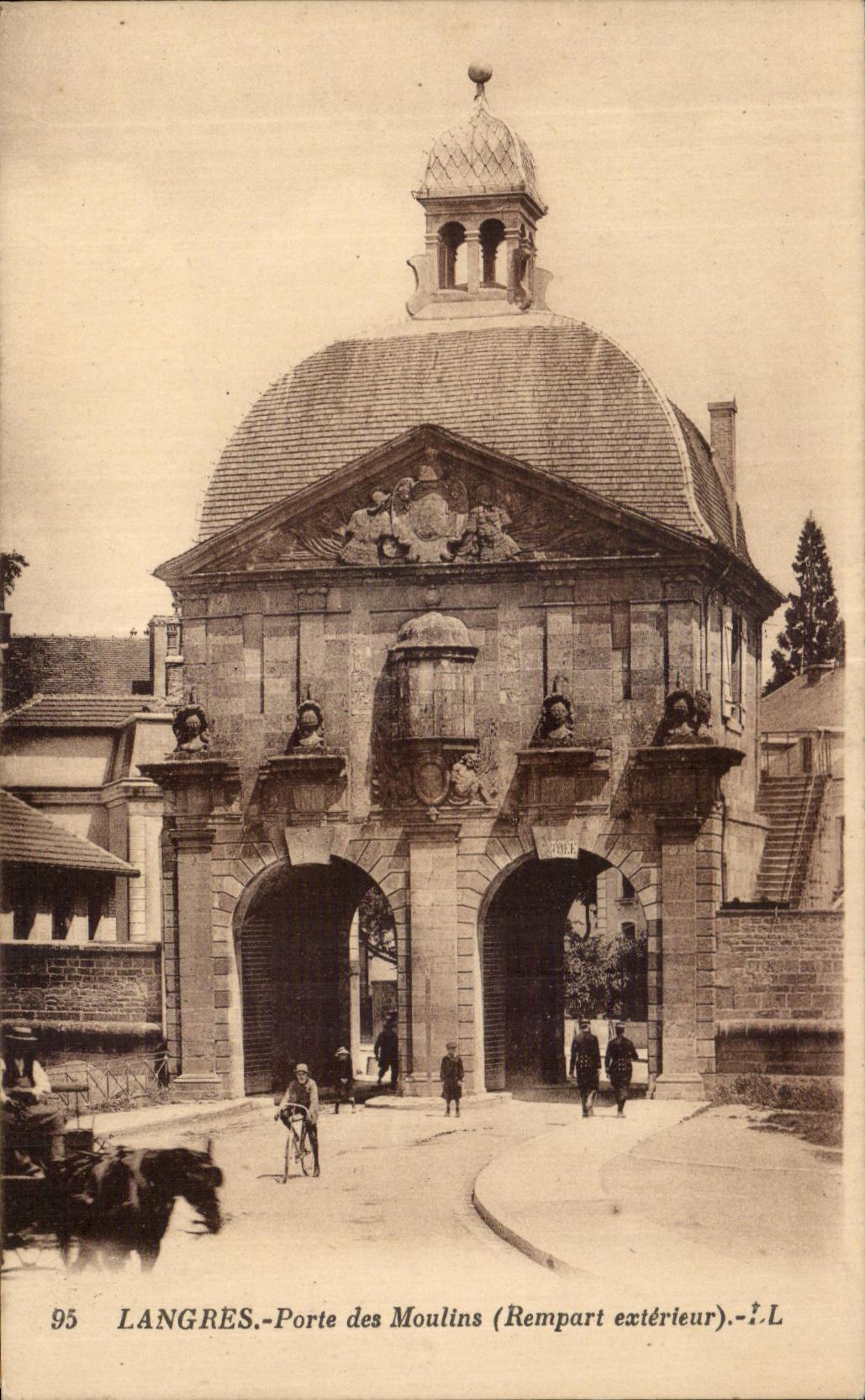 CPA Langres Gate of Moulins (external Rampart)