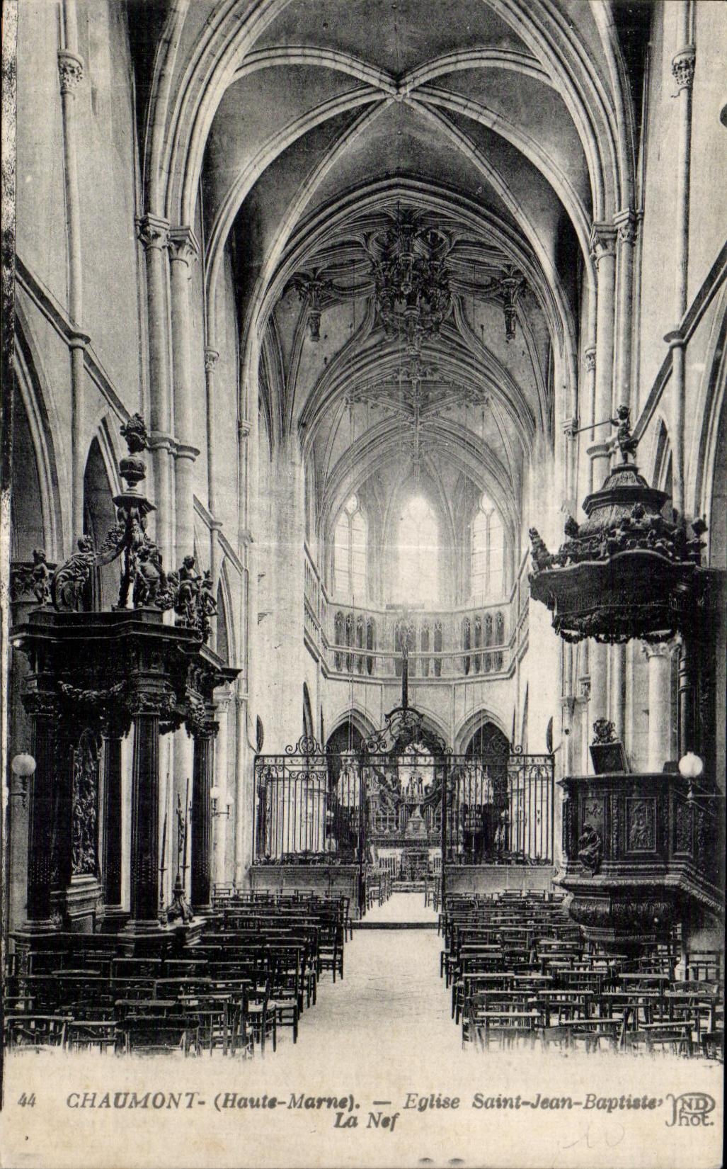 CPA Chaumont (Haute-Marne) Church Saint Jean Baptister the Nave