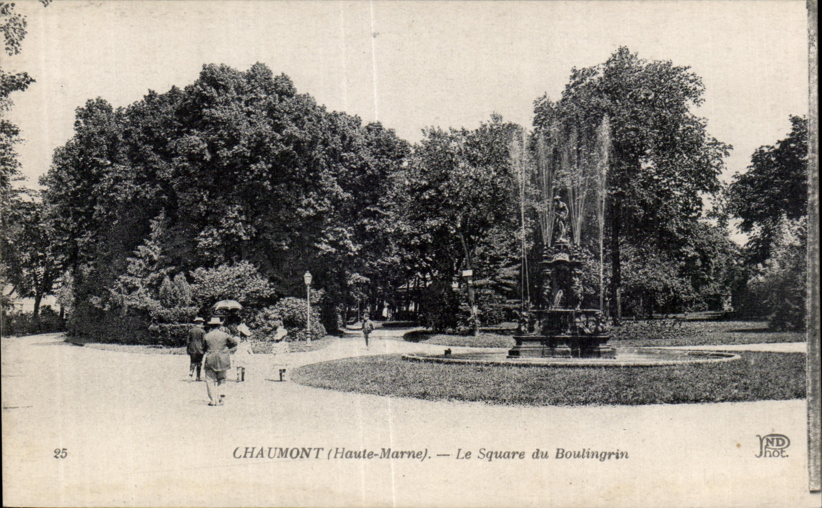 CPA Chaumont (Hte the Marne) the Public garden of Boulingrin