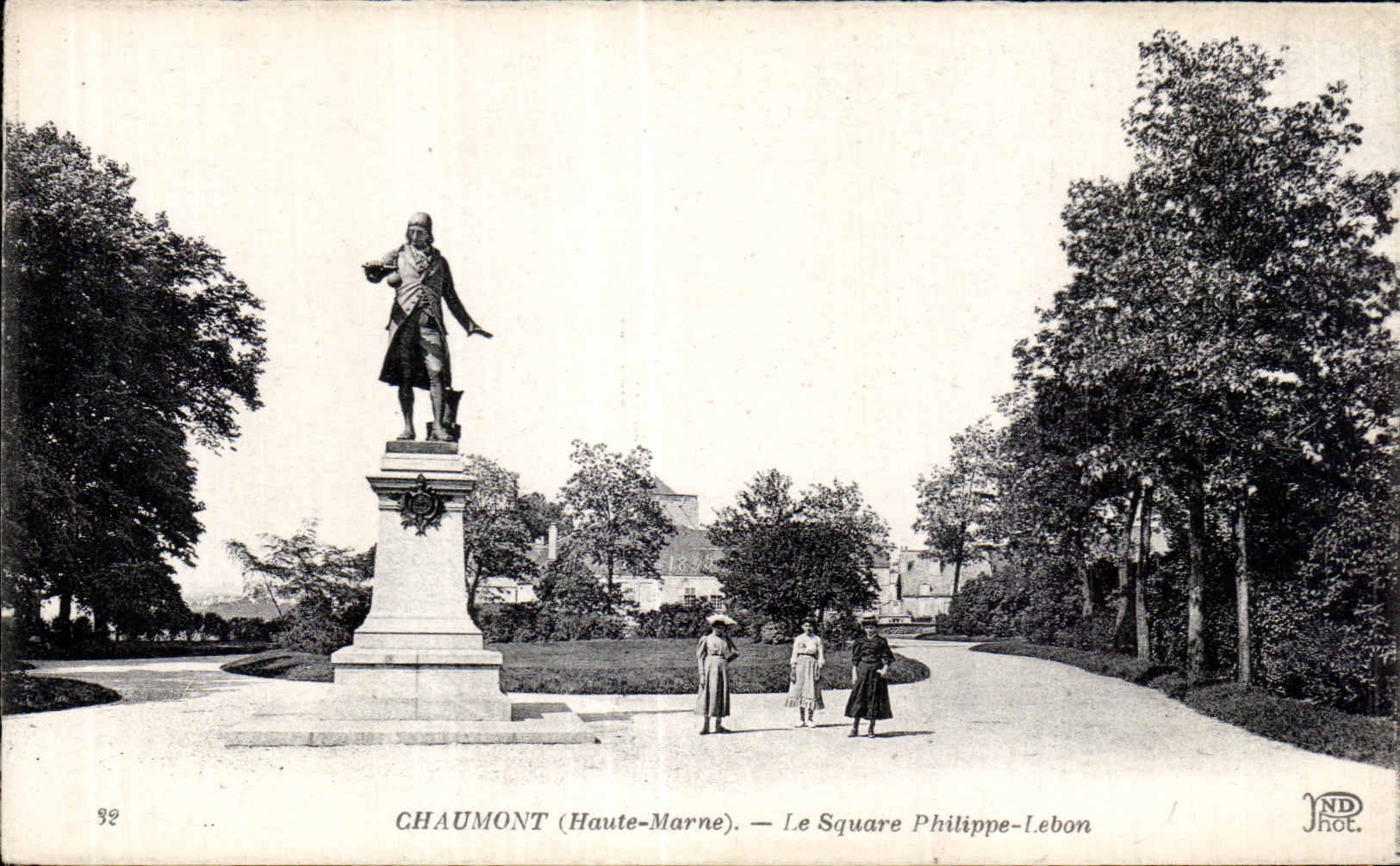 CPA Chaumont (el alto Marne) el jardin publico Felipe Lebon