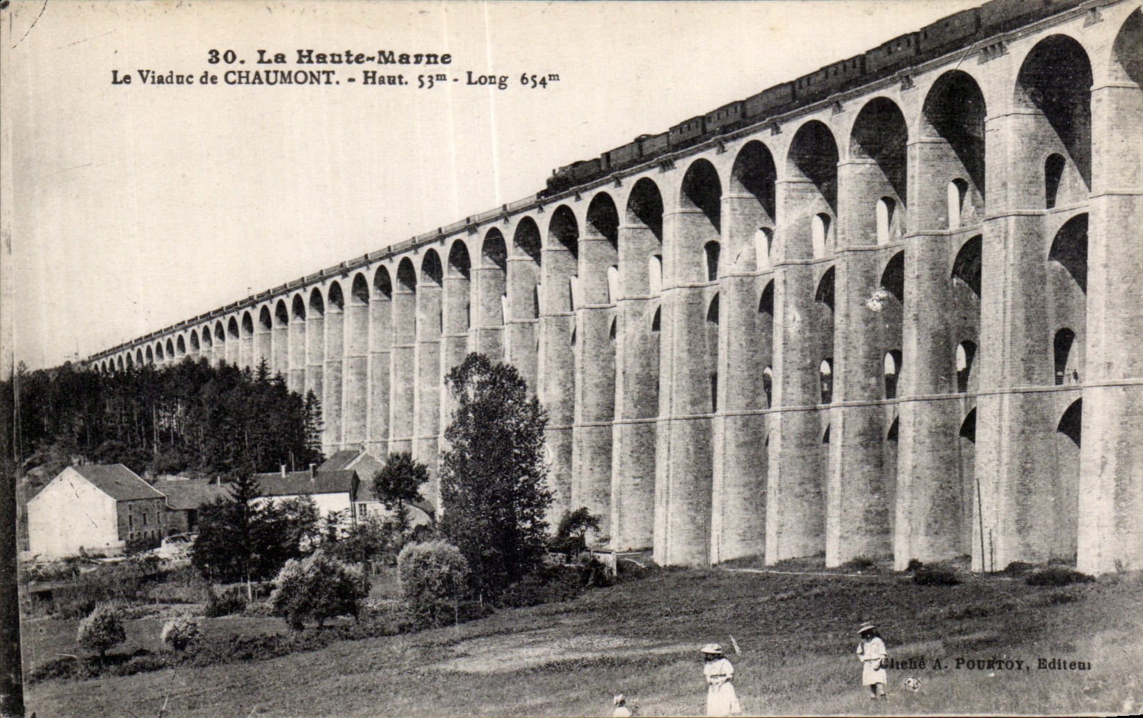 CPA high marl the viaduct of Chaumont Chaumont Train