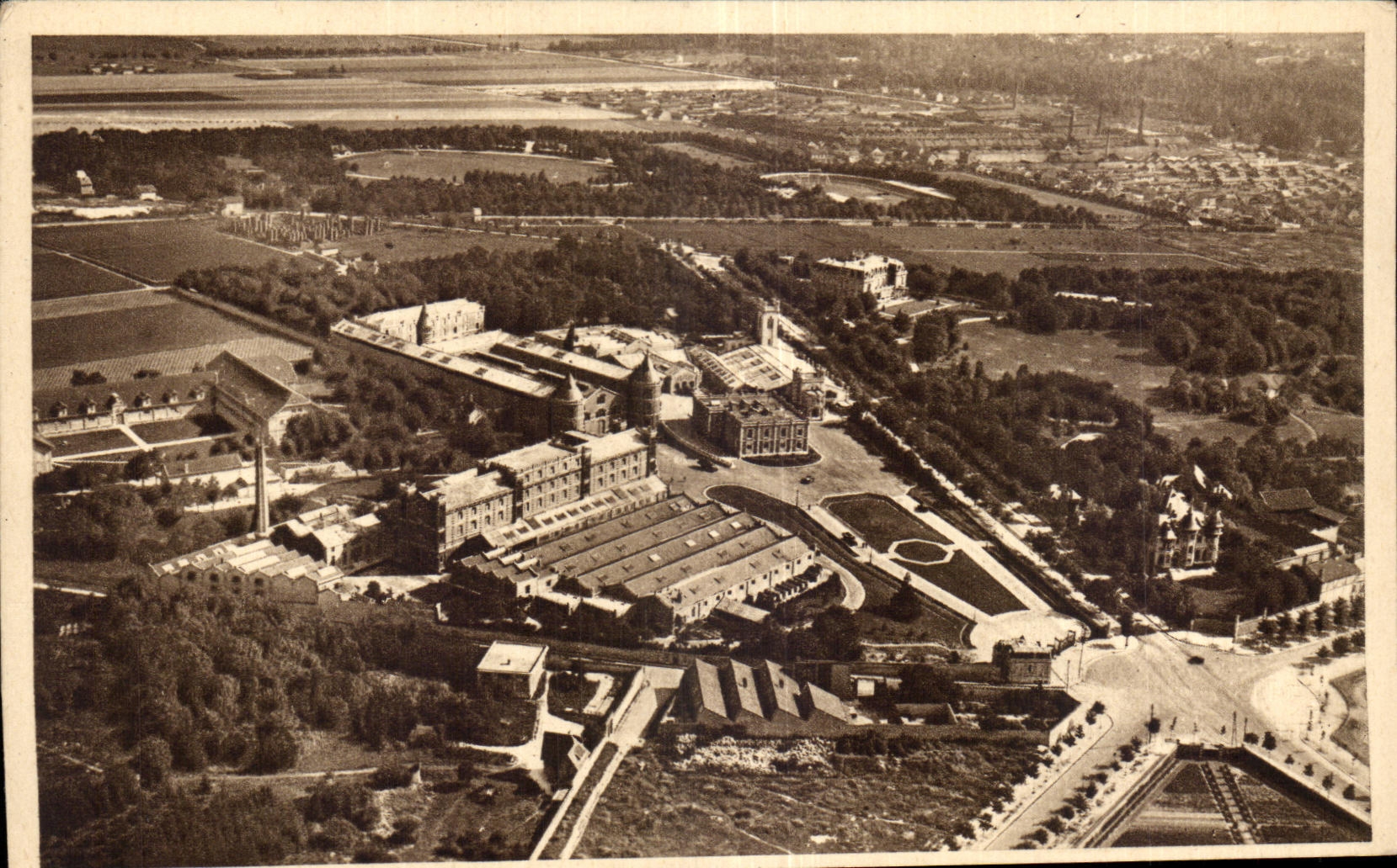 CPA Reims Collection Pommery Champagne   Greno View of the establishments taken in the plane