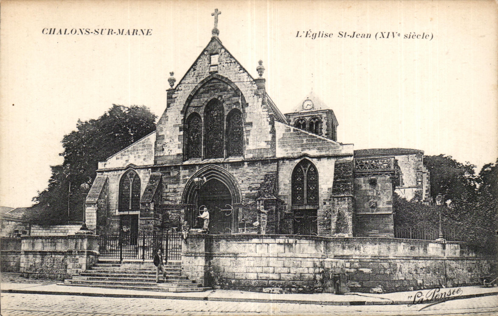 CPA Trawl-nets on the Marne church St Jean (14th)
