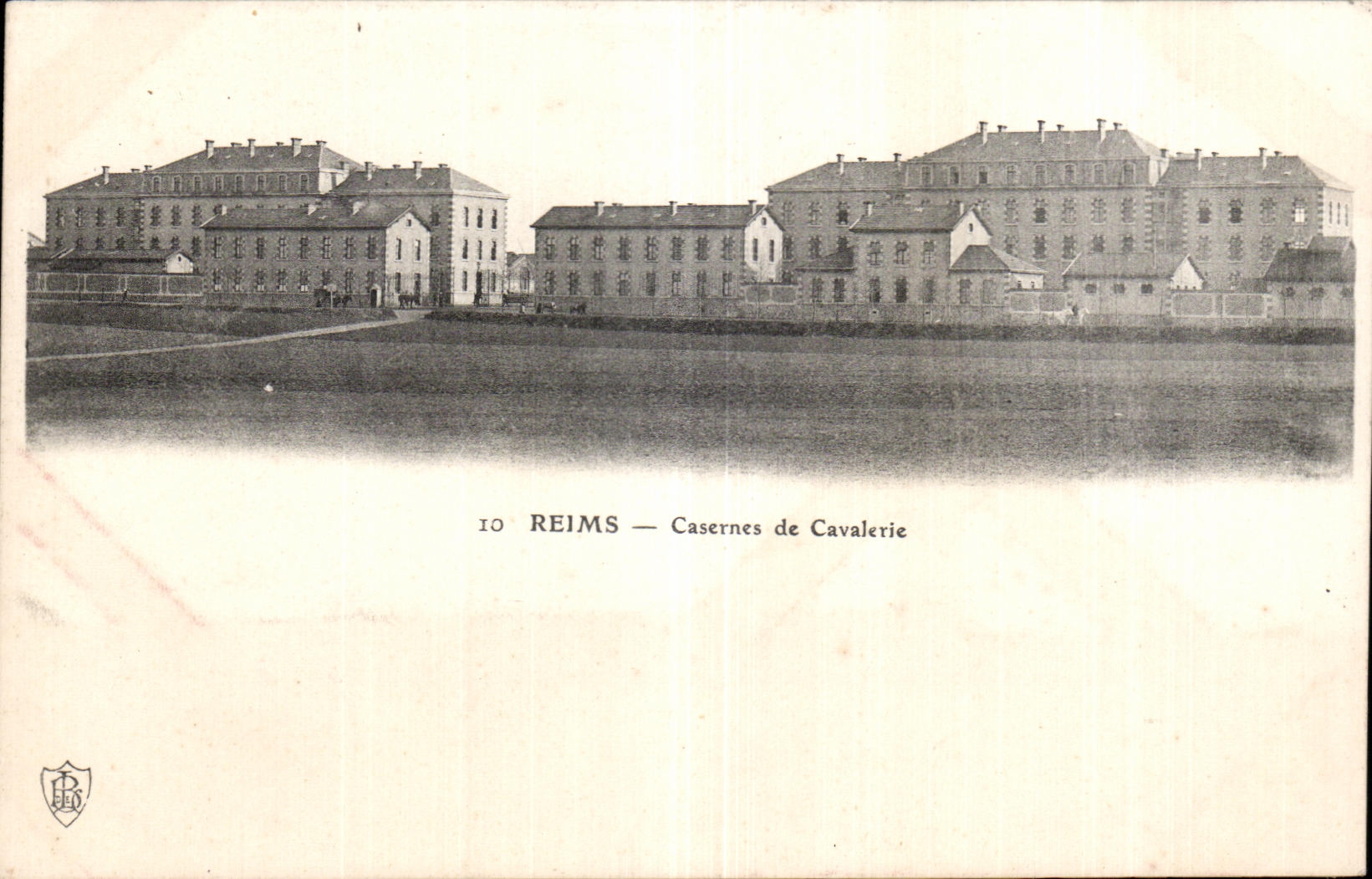CPA Reims Barracks of cavalry