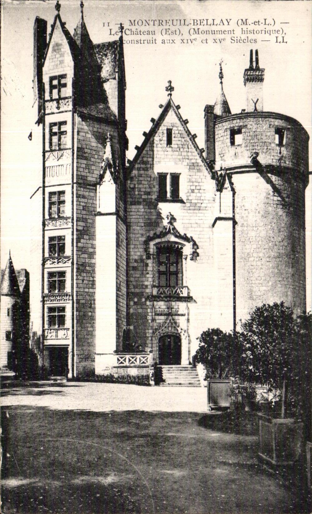 CPA Montreuil Bellay Le chateau