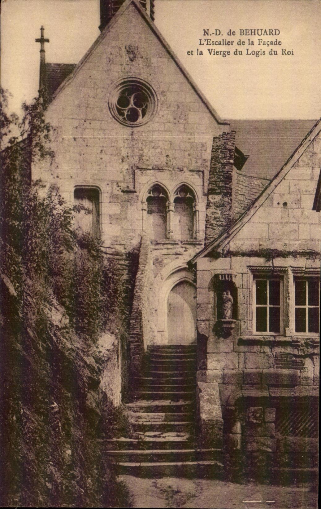 CPA Nof Behuard staircase of the frontage and the virgin of the home of the king
