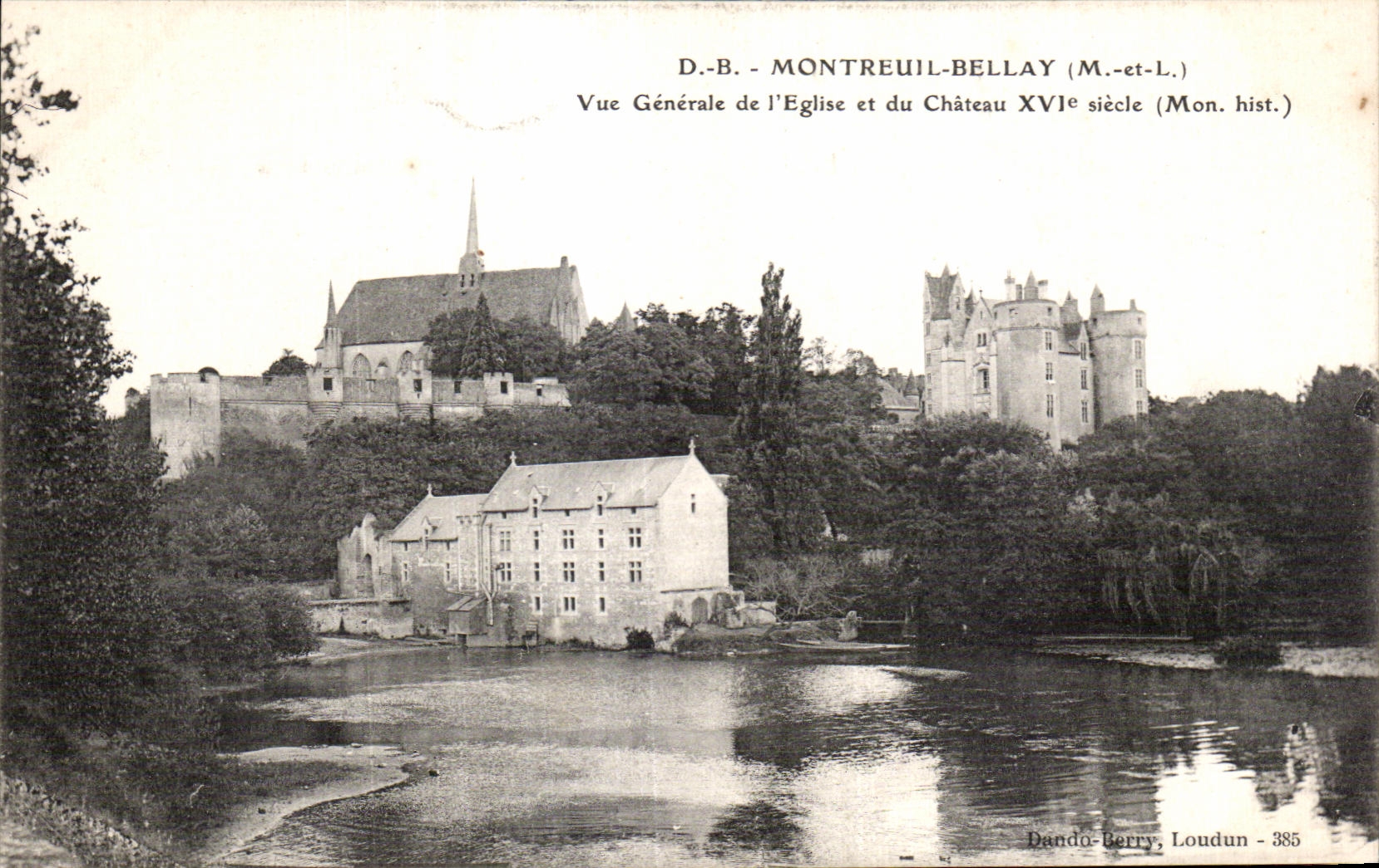 CPA Montreuil Bellay Vue Generale de l Eglise et du Chateau XVJ siecle (Mon hist)