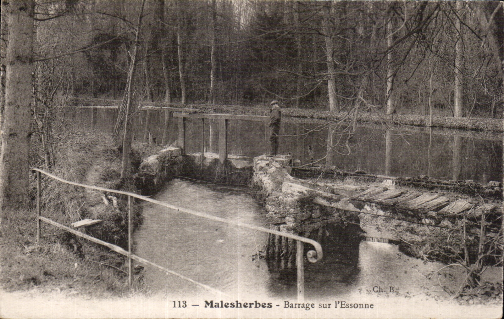 CPA Malesherbes Stopping on I the Essonne