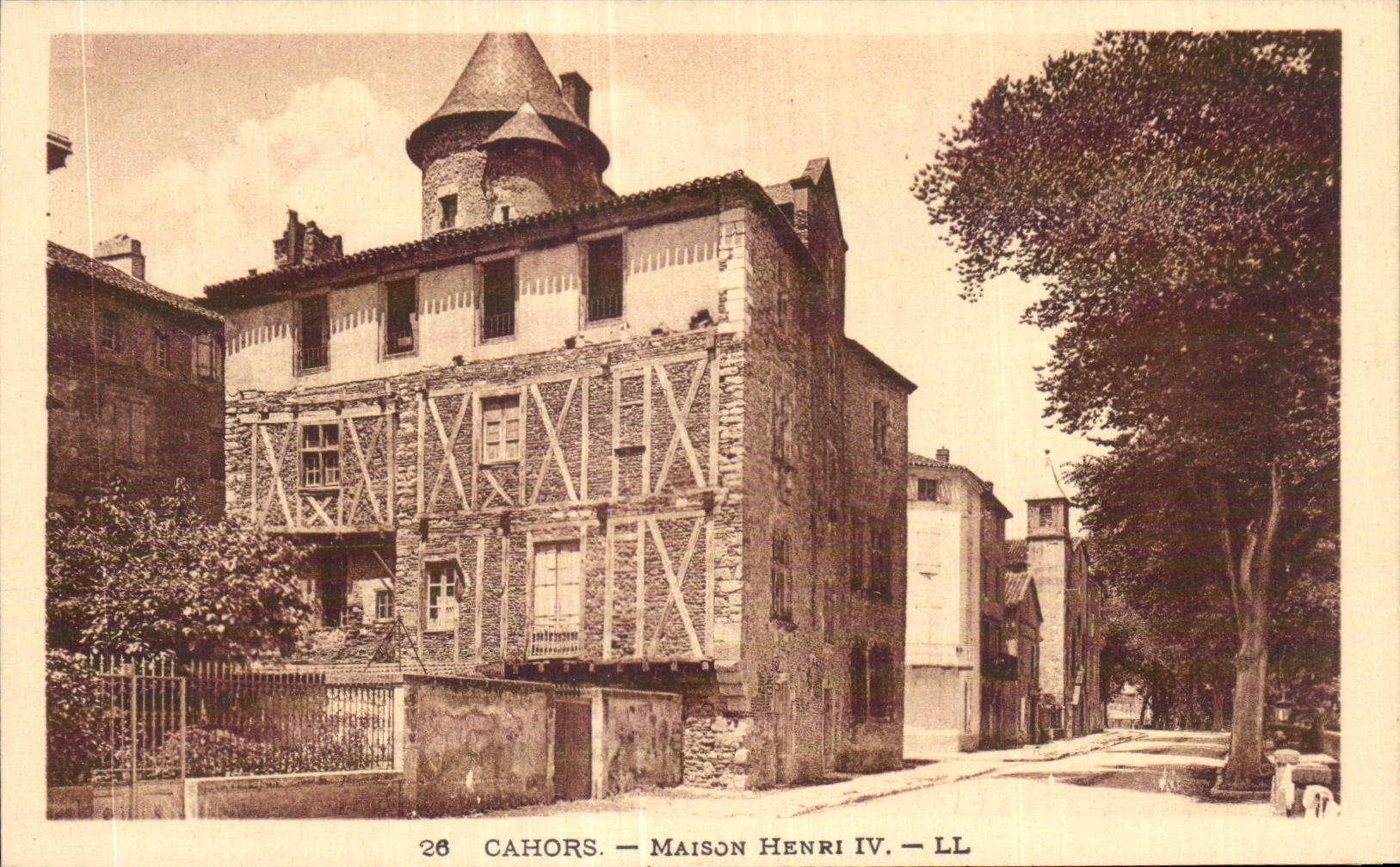 CPA Cahors Henri House