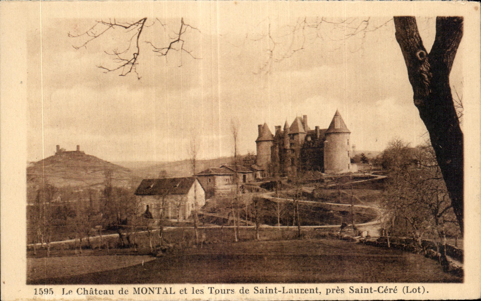 CPA Le Chateau de Montal les Tours de Saint laurent pres Saint Cere (Lot)