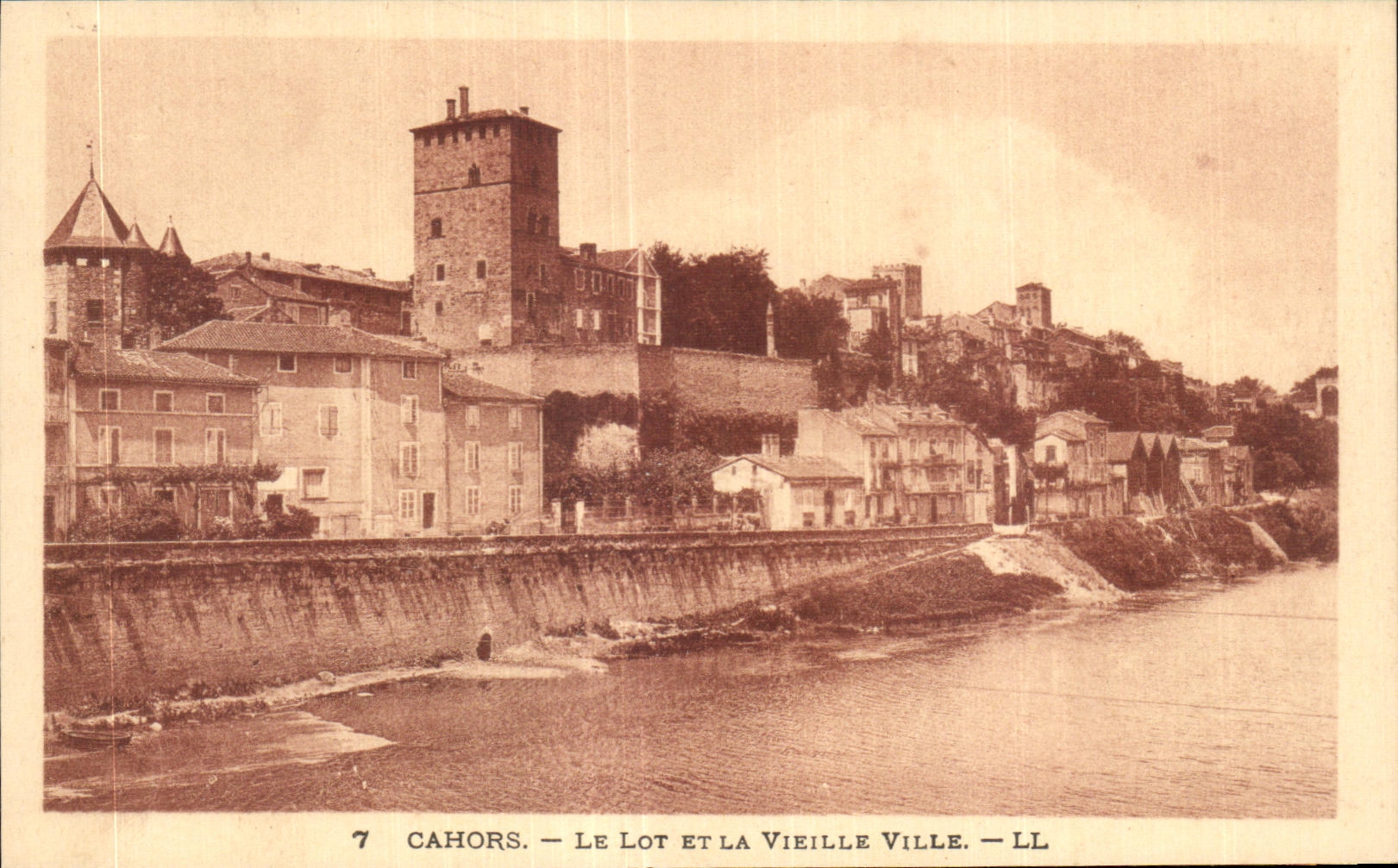 CPA Cahors la hornada y la ciudad vieja