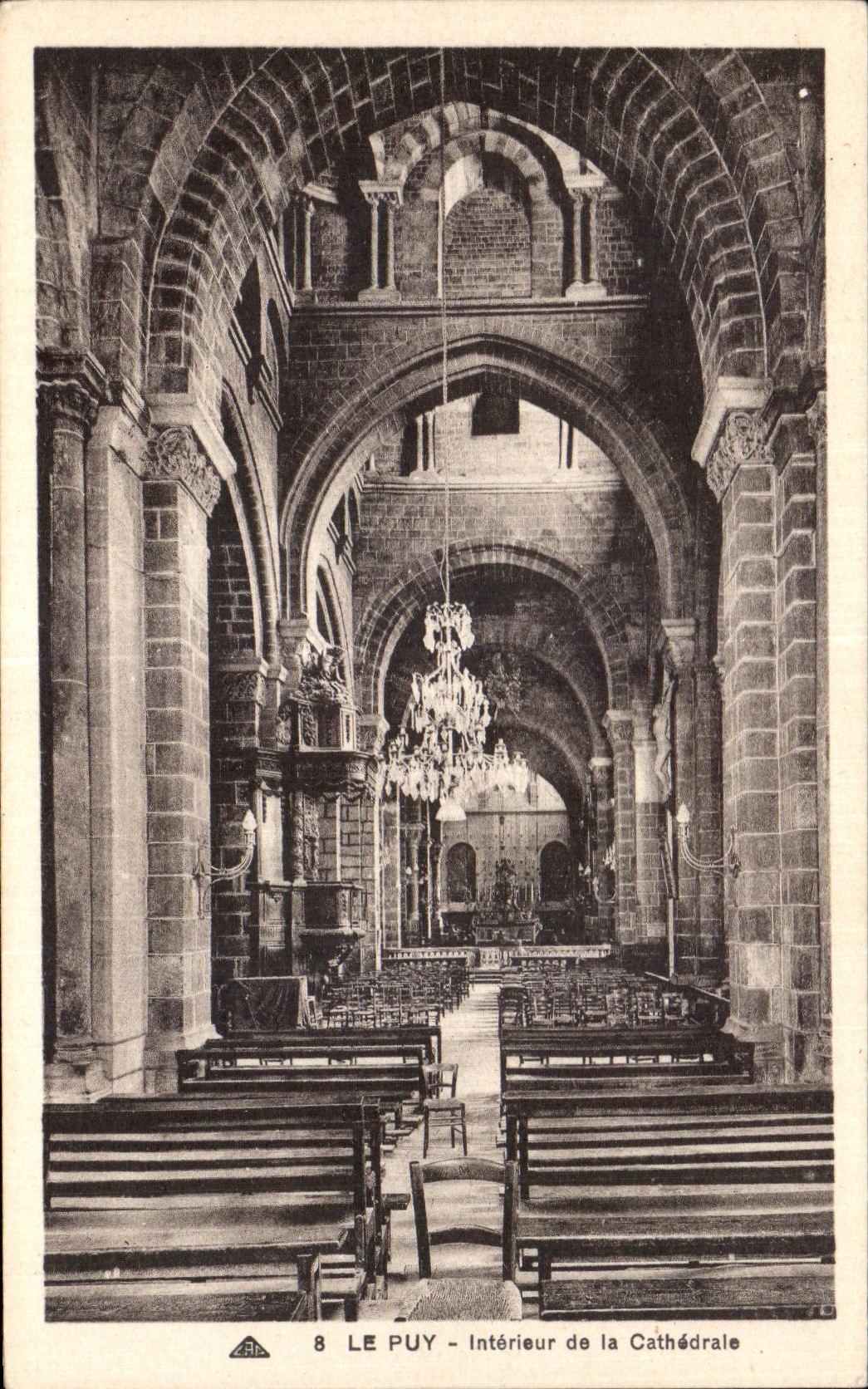 CPA Le Puy Interieur de la Cathedrale