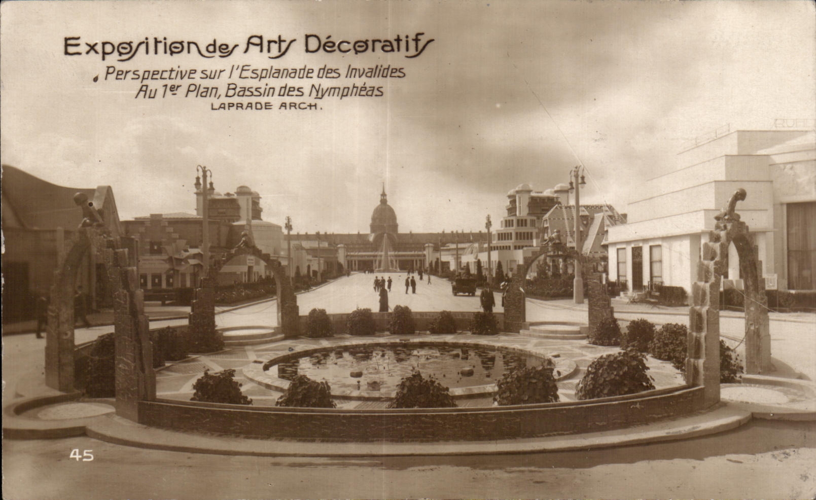 CPA Exposition des arts Decoratifs Perspective sur l Esplanade des invalides