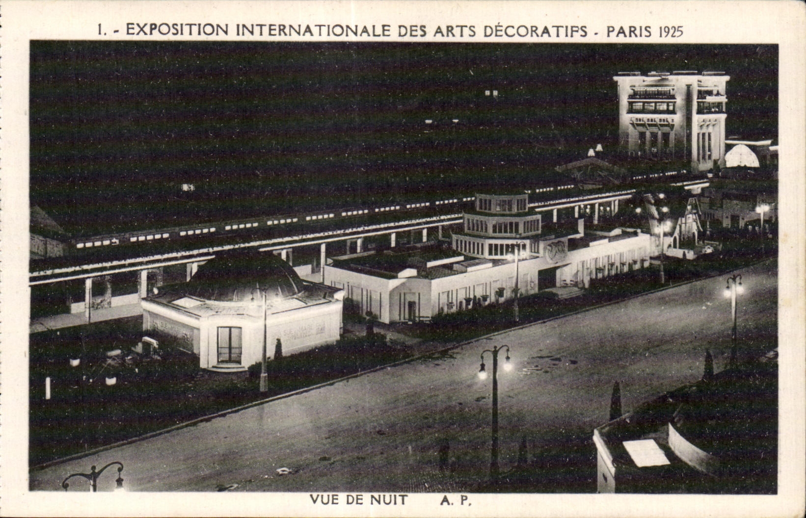 CPA Exposition Internationale des arts Decoratifs Paris 1925 Vue de Nuit