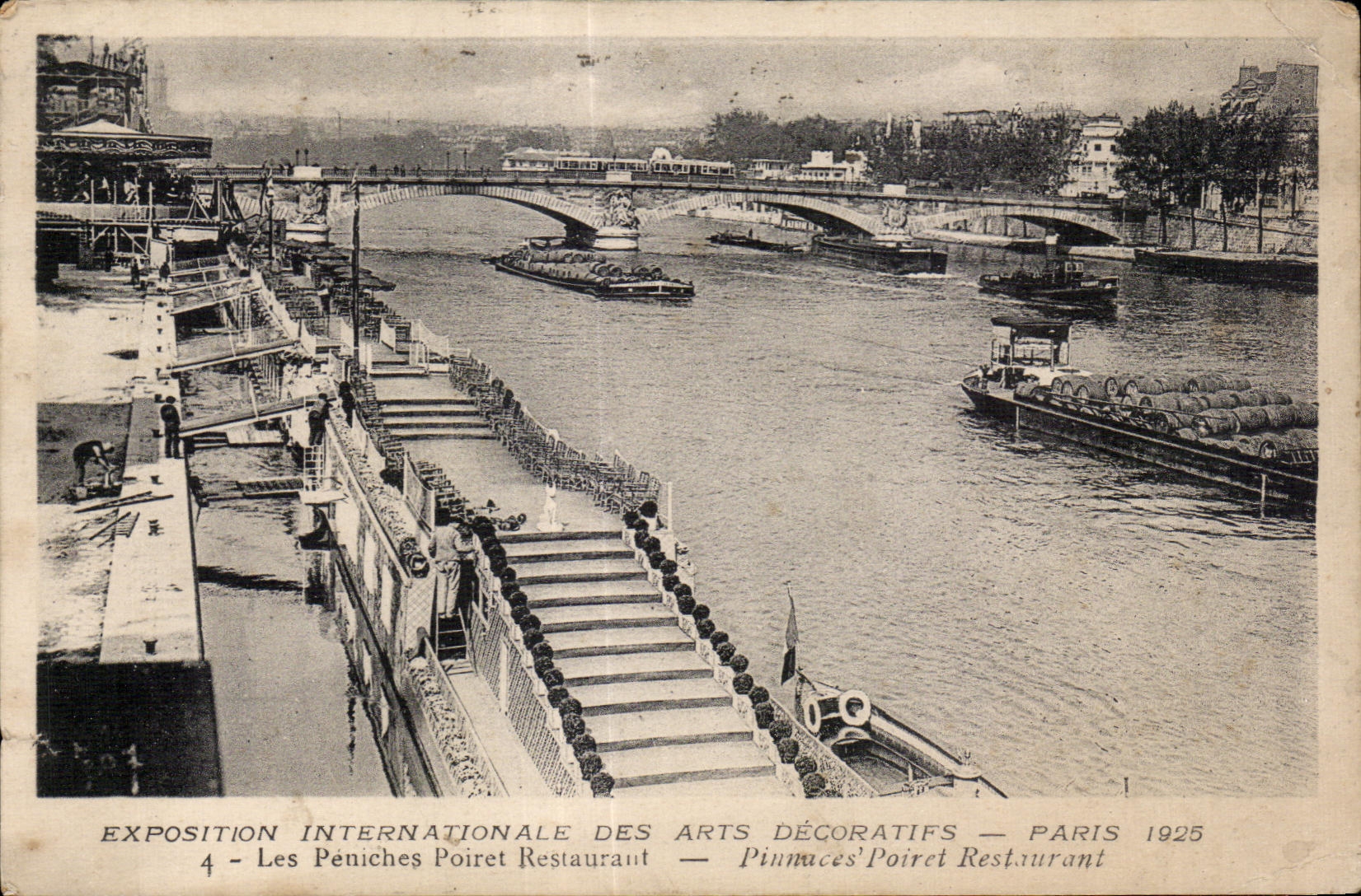CPA Exposition Internationale des arts decoratifs - Paris 1925 Les Peniches poiret restaurant