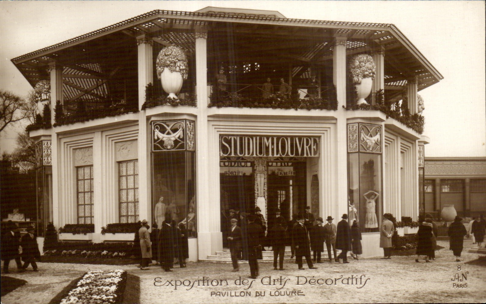 CPA Paris Exposition des Arts decoratifs Pavillon du Louvre