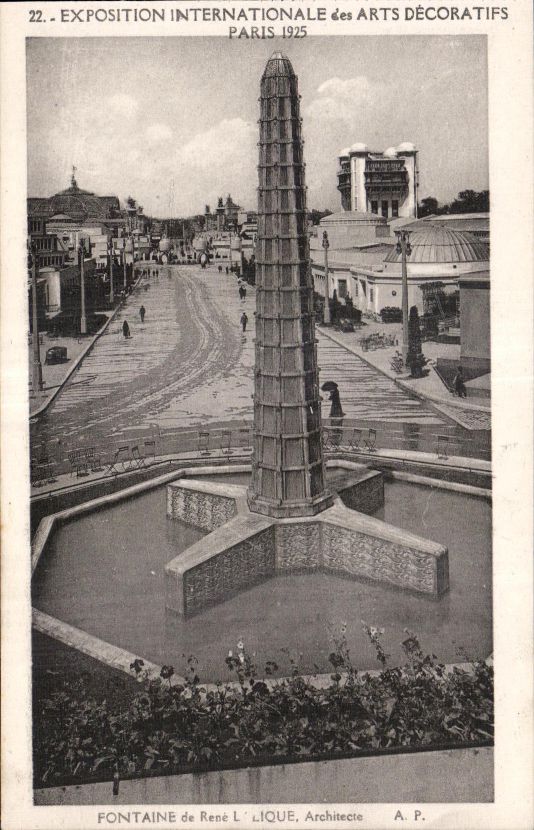 CPA Paris Exposition des Arts decoratifs Paris 1925 Fontaine de Lalique