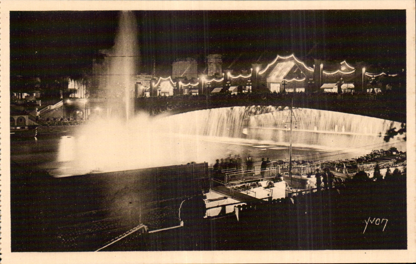 CPA Exposition internationale des Arts decoratifs Paris 1925 Cascade et fontaine lumineuse