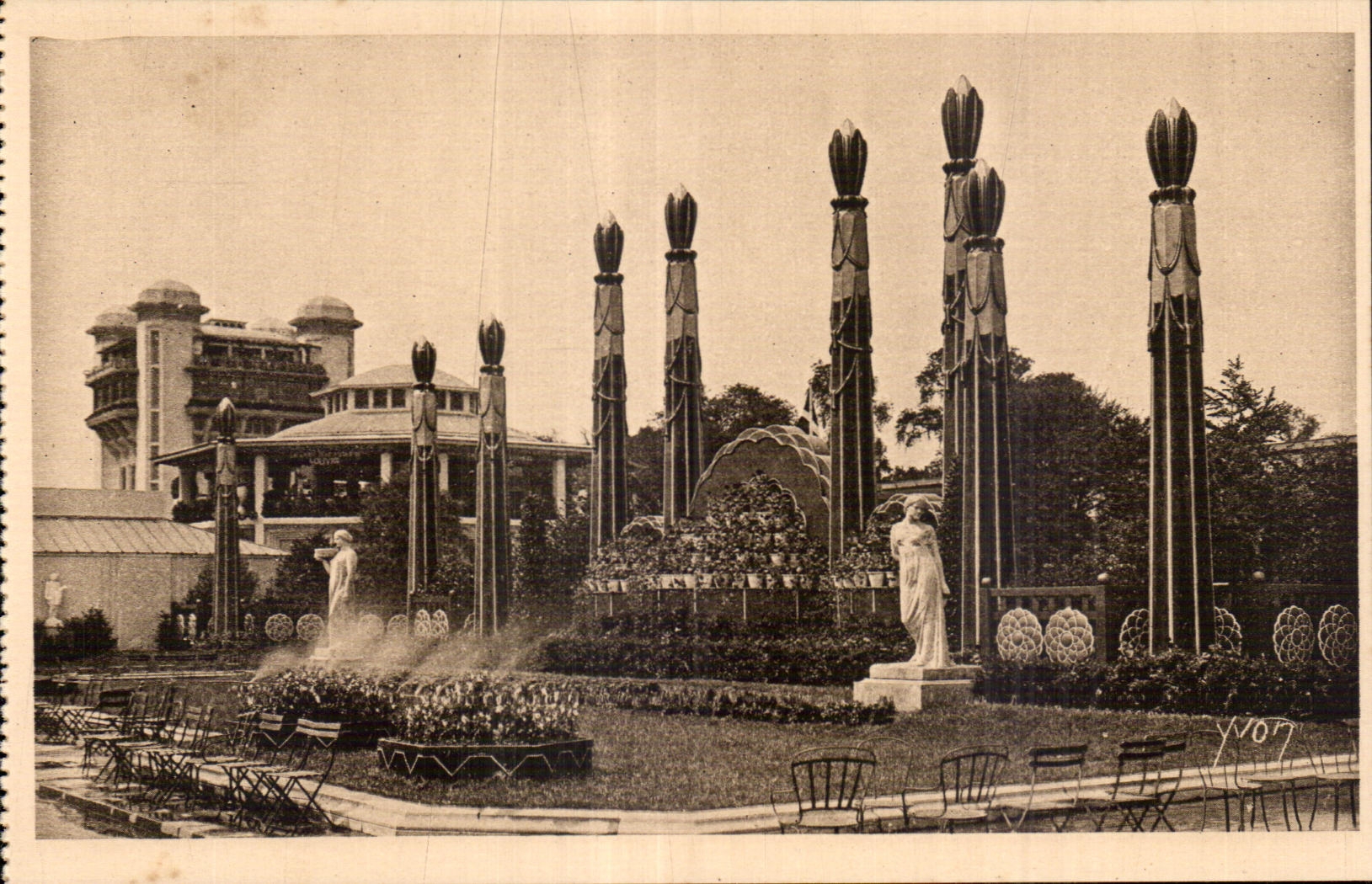 CPA Exposition internationale des Arts decoratifs Paris 1925 Decor floral et architectural des jardins