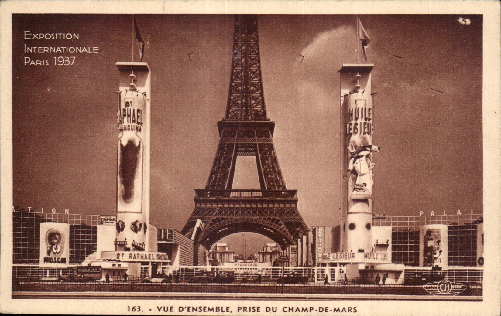 CPA Exposition Internationale Paris 1937 vue d ensemble prise du champ-de-mars Tour Eiffel