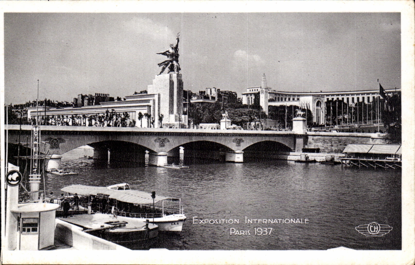 CPA Exposition Internationale Paris 1937 vue d ensemble prise de la rive gauche