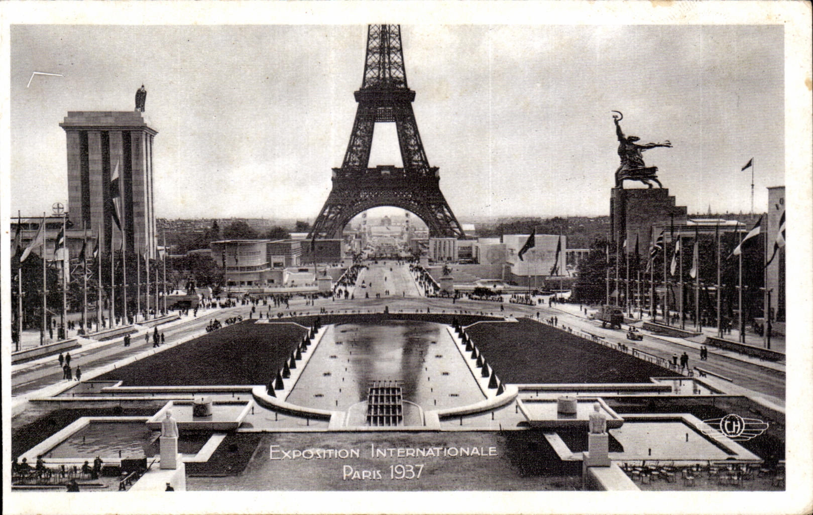 CPA Exposition Internationale Paris 1937 vue d ensemble prise du trocadero Tour Eiffel