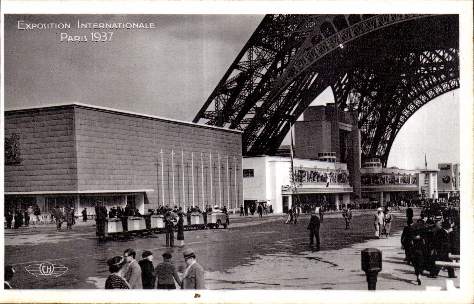 CPA Exposition Internationale Paris 1937 vue d ensemble cote champ-de-mars Tour Eiffel