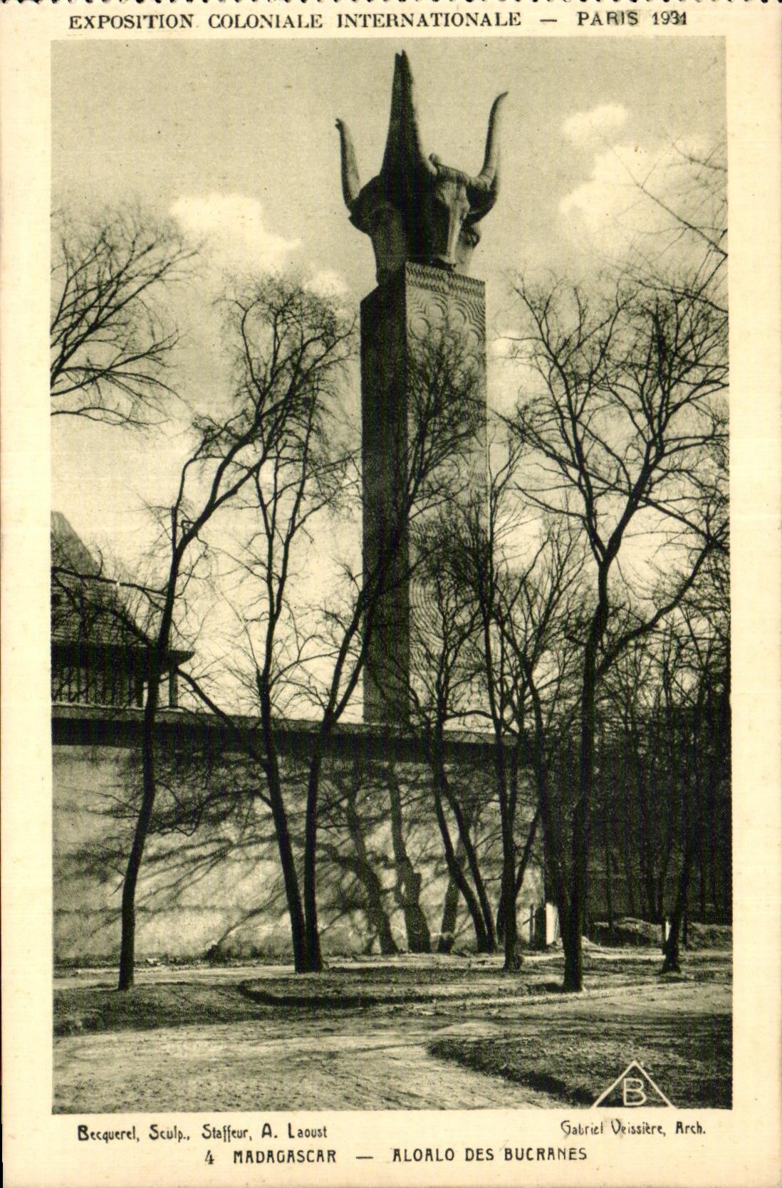 CPA Exposition Coloniale Internationale Paris 1931 Madagascar Aloalo Des Bucranes