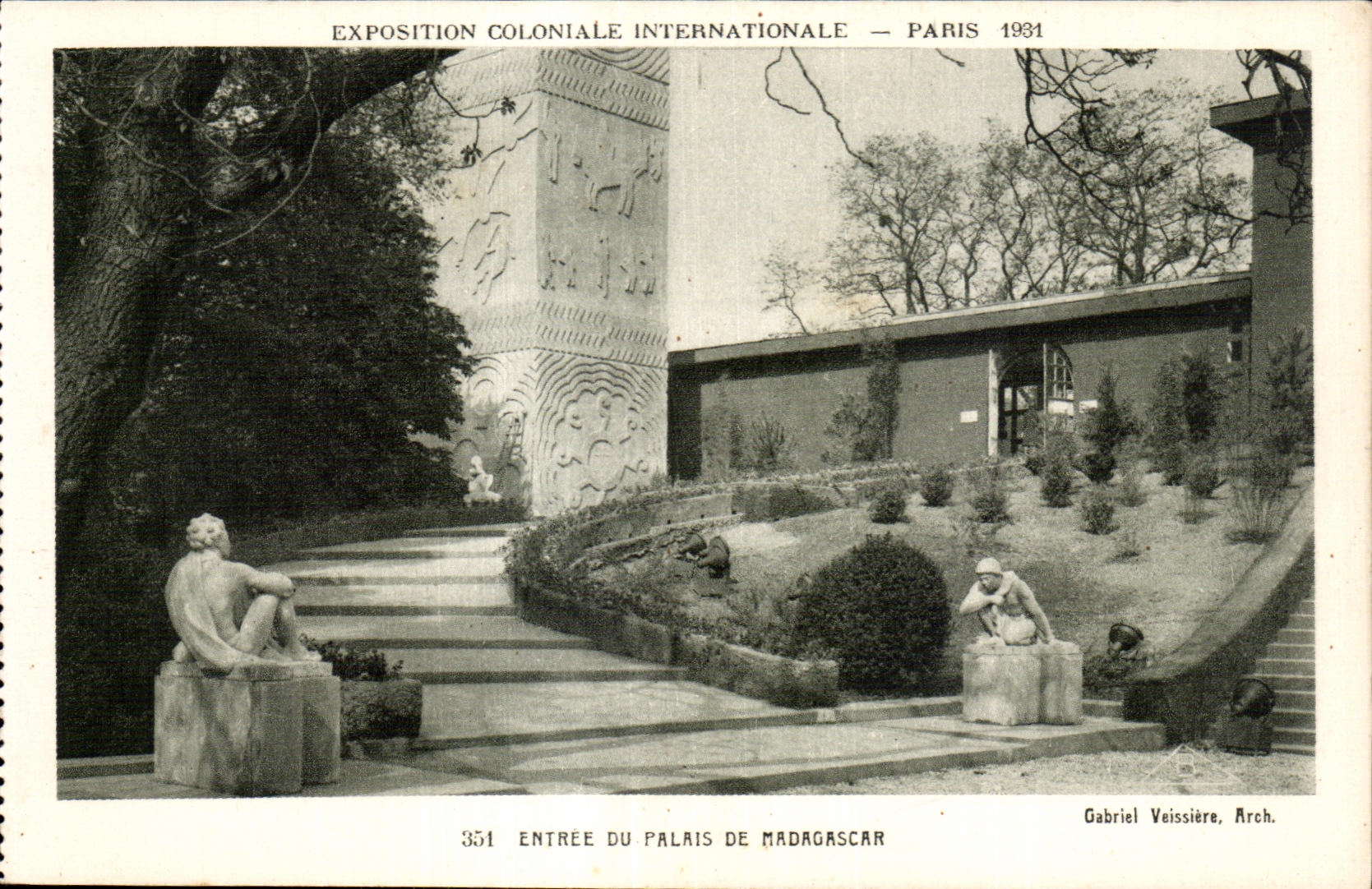 CPA Exposition coloniale internationale Paris 1931 Entree Du Palais De Madagascar